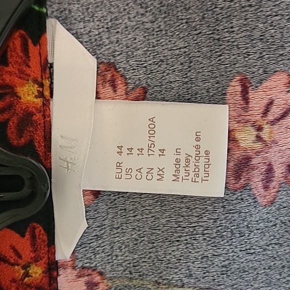 HM Floral Print Button Down Light Weight Jacket - Picture 4 of 4